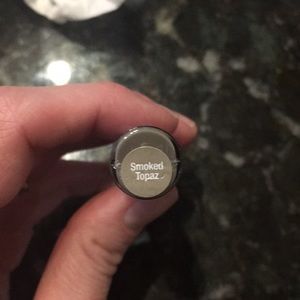 Smoked topaz shawdowsense